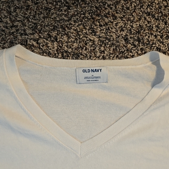 Old Navy Women's White V- Neck Sweater - Picture 3 of 5